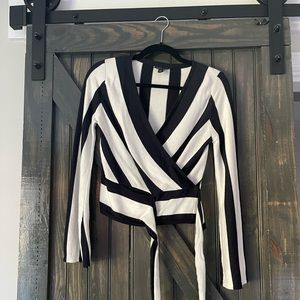 Long sleeve crop top